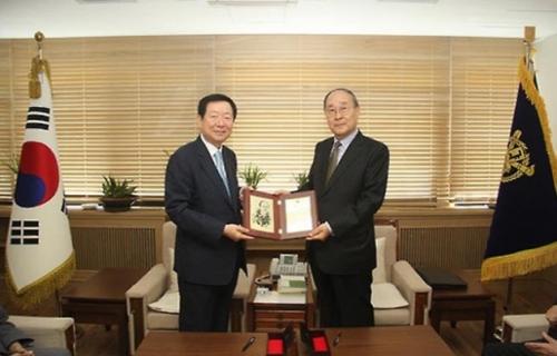 SNU Alumni Donates KRW 10 Billion to SNU