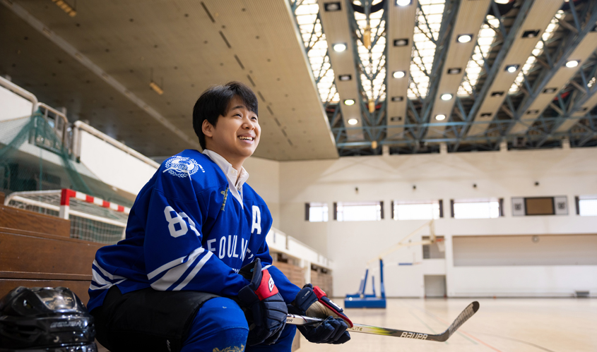 Gyu Dong Kim has a dream of building an ice rink at Seoul National University with his friends.