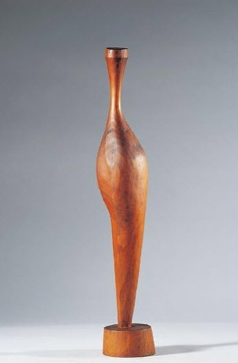 Kim Chong Yung, Bird, Early 1950s, Wood, 9x7x55.5 cm, Collection of Kim Chong Yung Museum