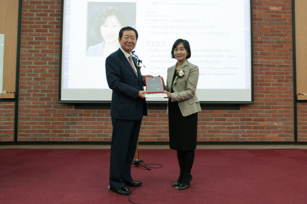 Professor LEE Mi Ock