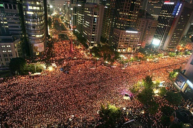 An aerial view of the candle protest on November 26