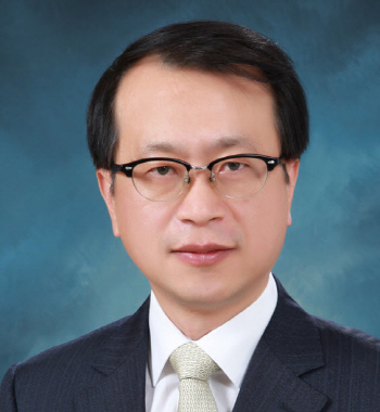 Professor YUN Young Ho